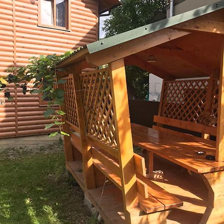 亚列姆切 Базилік酒店 外观 照片